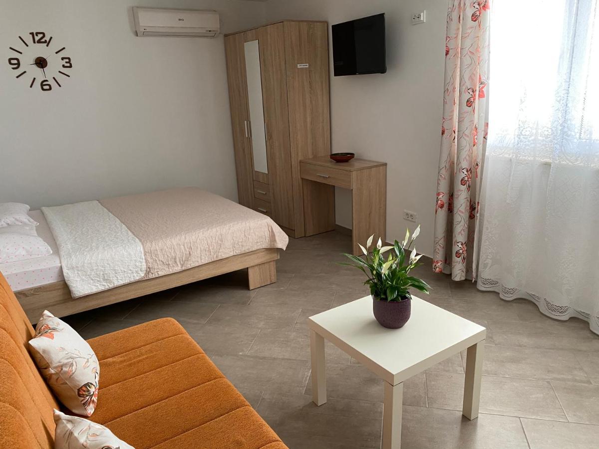 Dajkovic Apartmani Bar Ngoại thất bức ảnh